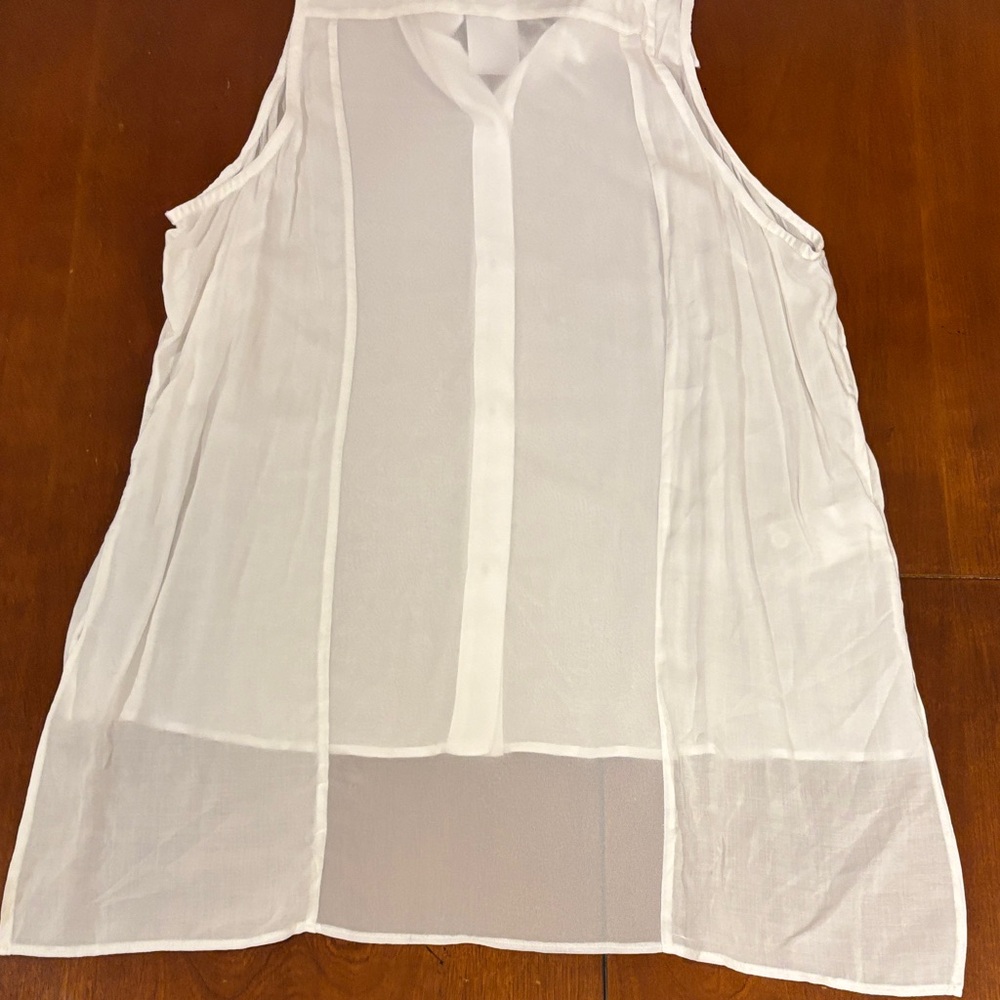 BCBGeneration Sheer White Sleeveless‎ Blouse - Picture 4 of 10